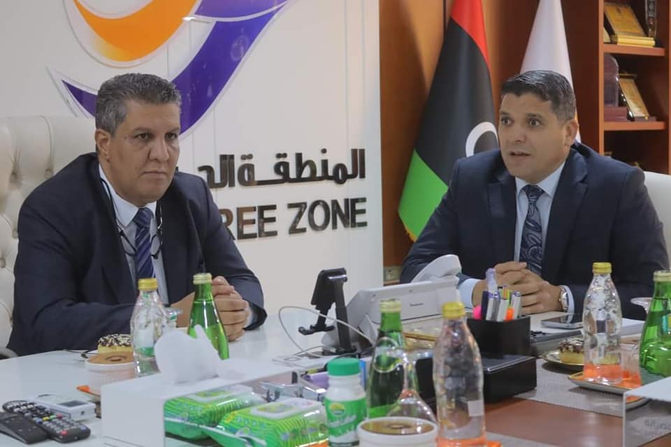 الوزير يَزور المنطقة الحُرَّة بِمصراتة ويَشِيدُ بِدورها الدَّاعم - وزارة التربية والتعليم الوزير يَزور المنطقة الحُرَّة بِمصراتة ويَشِيدُ بِدورها الدَّاعم