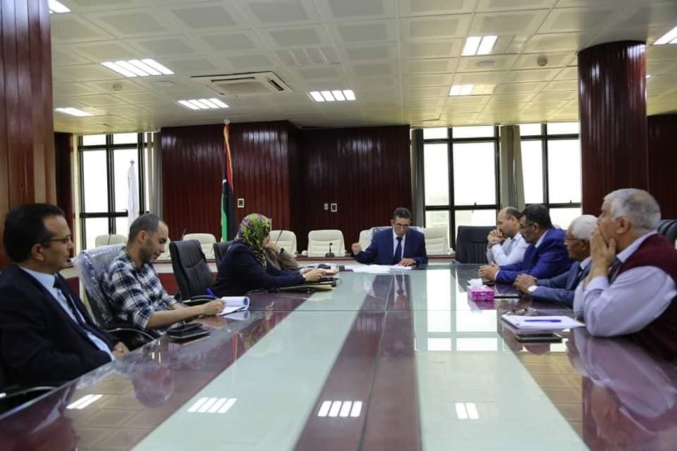 اللجنة العُليا للاِمتحانات تَستعرِض التَّقارير الفنِّية لاِمتحانات شهادة إتمام مرحلة التَّعليم الأساسي لإعداد التَّقرير النِّهائي - وزارة التربية والتعليم اللجنة العُليا للاِمتحانات تَستعرِض التَّقارير الفنِّية لاِمتحانات شهادة إتمام مرحلة التَّعليم الأساسي لإعداد التَّقرير النِّهائي