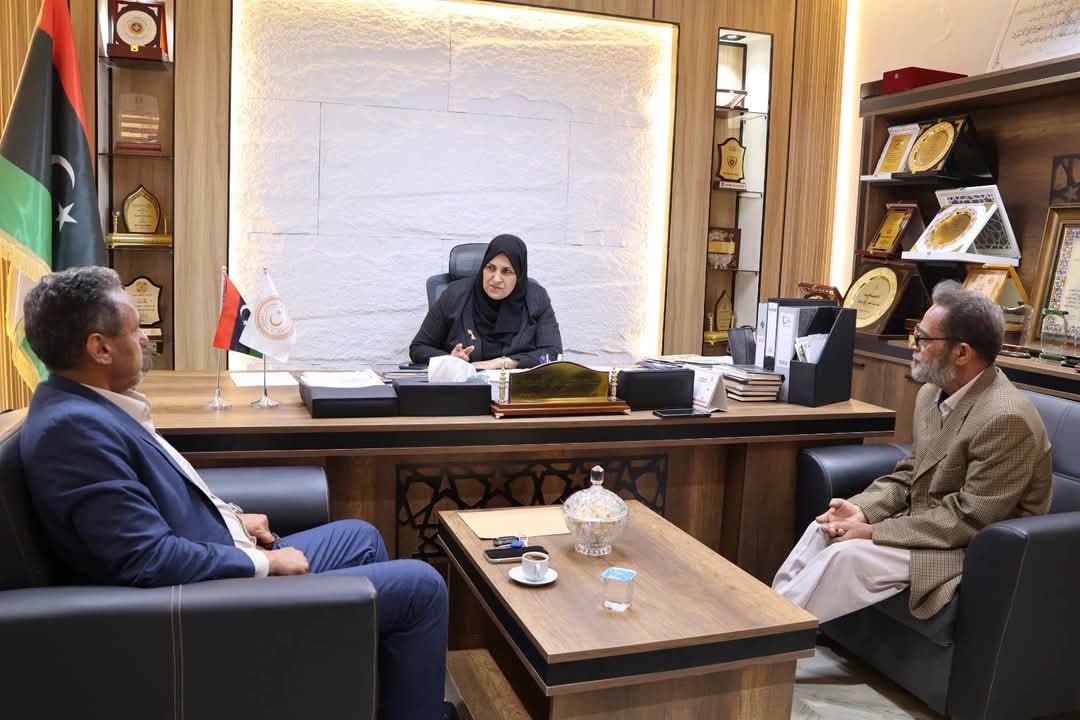 وكيل الوزارة للشؤون التّربوية تلتقي بمدير مركز المناهج التّعليمية والبُحوث التّربوية - وزارة التربية والتعليم وكيل الوزارة للشؤون التّربوية تلتقي بمدير مركز المناهج التّعليمية والبُحوث التّربوية