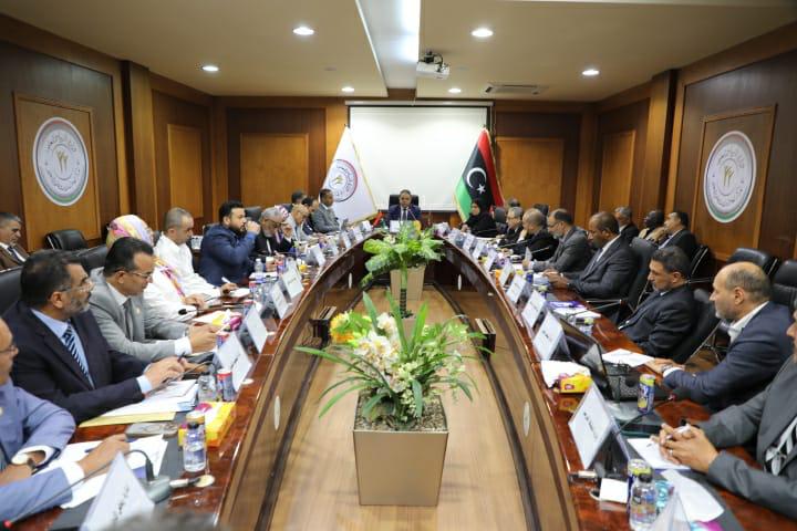 العابد يترأس الاِجتماع العادي الثالث للوزارة