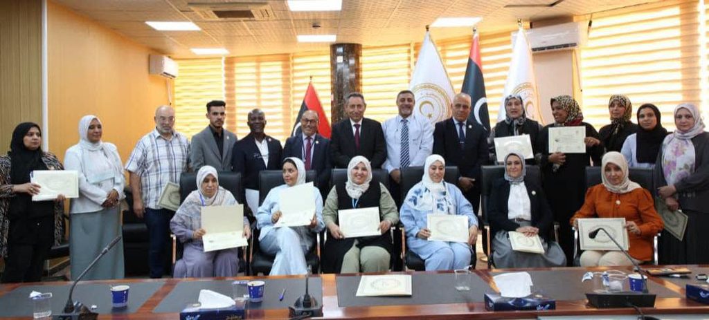 ورشة عمل بعنوان "بيئة العمل وأثرها على الأداء الوظيفي والموسسي"، بإشراف قسم التدريب والتطوير بإدارة الموارد البشرية بالوزارة، بالتنسيق مع إدارة التخطيط الاستراتيجي. - وزارة التربية والتعليم ورشة عمل بعنوان "بيئة العمل وأثرها على الأداء الوظيفي والموسسي"، بإشراف قسم التدريب والتطوير بإدارة الموارد البشرية بالوزارة، بالتنسيق مع إدارة التخطيط الاستراتيجي.