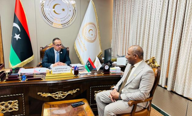 إدارة الخدمة الاجتماعية والصحة المدرسية تعقد اجتماعًا تنسيقيًا مع إدارة رياض الأطفال لمناقشة إطلاق حملة للاكتشاف المبكر لكسل العين لدى الأطفال