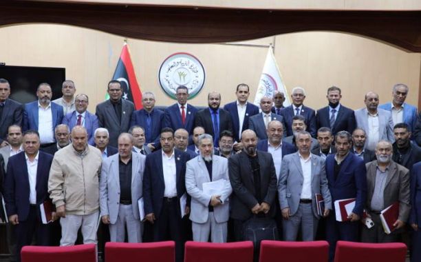 الوزير يعقد اجتماعًا مع مكتب التعاون الدولي، والإعلام والاتصال - وزارة التربية والتعليم الوزير يعقد اجتماعًا مع مكتب التعاون الدولي، والإعلام والاتصال