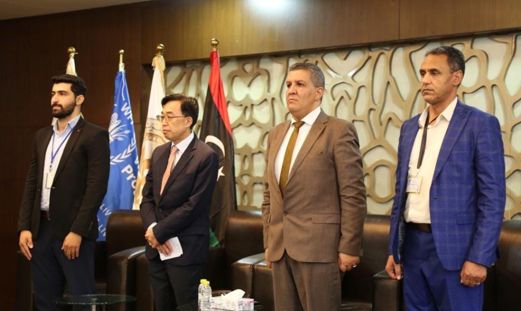 الوزير يشهد ورشة عمل اليوم الدراسي الكامل والتغدية المدرسية