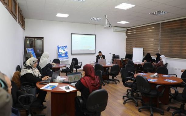 وزارة التربية والتعليم تبحث الاستعدادات النهائية لإطلاق بطولة كرة القدم الخماسية بالزاوية المركز