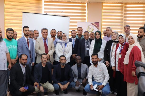 الْوزِير يجتمع باللجنة العليا للامتحانات وَيستمع لآخر إحاطتها حول اِمتحانات شهادة إتمام مرحلة التَّعليم الثانوي