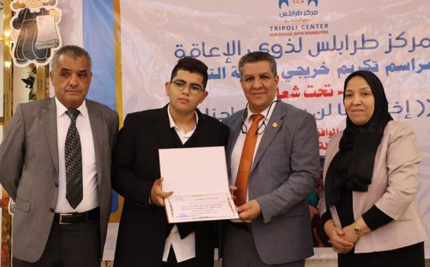 وَزِير التّربية والتّعليم يجتمع بلجنة سَد العجز