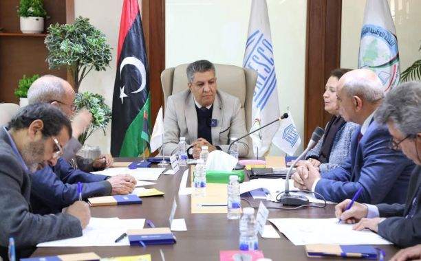 الوزير يترأس اجتماع لجنة الملاكات الوظيفية بالمؤسّسات التّعليمية
