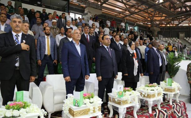 وزير التربية والتعليم يتفقد إدارة التعليم الخاص ويشيد بجهود العاملين ويؤكد الالتزام بالدليل الشامل