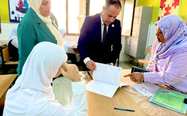 ​وكيل وزارة التربية والتعليم ومراقب تعليم غريان يتفقدان سير امتحانات سنوات النقل بالبلدية