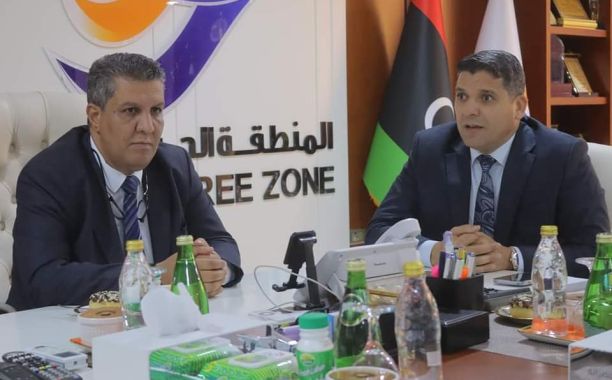 الوَزِير ومُدير المركز الوطني للامتحانات يَعتمدان نتائج اِمتحانات شهادة إتمام مرحلة التعليم الثانوي - وزارة التربية والتعليم الوَزِير ومُدير المركز الوطني للامتحانات يَعتمدان نتائج اِمتحانات شهادة إتمام مرحلة التعليم الثانوي