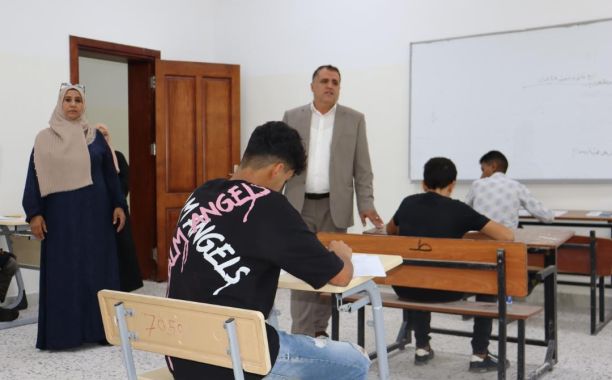 الوَزِير ومُدير المركز الوطني للامتحانات يَعتمدان نتائج اِمتحانات شهادة إتمام مرحلة التعليم الثانوي - وزارة التربية والتعليم الوَزِير ومُدير المركز الوطني للامتحانات يَعتمدان نتائج اِمتحانات شهادة إتمام مرحلة التعليم الثانوي