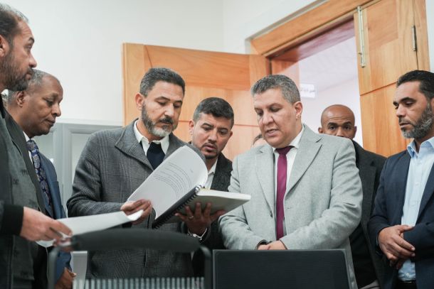 وزير التّربية والتّعليم يجتمع مع مُدير إدارة المعاهِد الفنّية المتوسطة بوزارة التّعليم التِّقني والفنِّي ، ورئيس قسم المناهج بالوزارة - وزارة التربية والتعليم وزير التّربية والتّعليم يجتمع مع مُدير إدارة المعاهِد الفنّية المتوسطة بوزارة التّعليم التِّقني والفنِّي ، ورئيس قسم المناهج بالوزارة