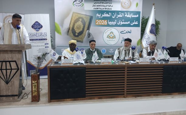 وزير التربية والتعليم يتفقد سير العملية التعليمية بمدرسة القويعة الغربية بمراقبة التربية والتعليم القره بوللي