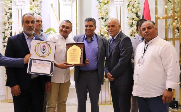 وزير التربية والتعليم يتفقد إدارة التعليم الخاص ويشيد بجهود العاملين ويؤكد الالتزام بالدليل الشامل