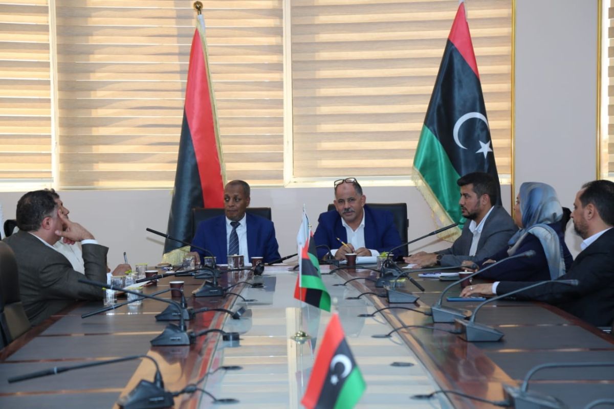 لجنَة الاِستجابة السريعة تُناقش تجهيز قافلة الاِحتياجات الضرورية لِقطاع التَّعليم بالمناطق المتضرِّرة - وزارة التربية والتعليم لجنَة الاِستجابة السريعة تُناقش تجهيز قافلة الاِحتياجات الضرورية لِقطاع التَّعليم بالمناطق المتضرِّرة