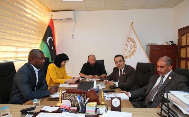 المنصة التدريبية تواصل برامجها بدورة "توظيف تطبيق الجيوجبرا في تدريس مادة الرياضيات"