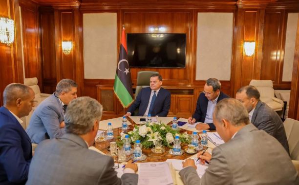 الوَزِير ومُدير المركز الوطني للامتحانات يَعتمدان نتائج اِمتحانات شهادة إتمام مرحلة التعليم الثانوي - وزارة التربية والتعليم الوَزِير ومُدير المركز الوطني للامتحانات يَعتمدان نتائج اِمتحانات شهادة إتمام مرحلة التعليم الثانوي