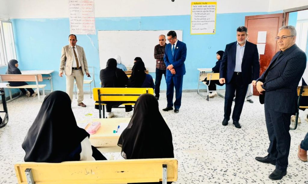 ​وكيل وزارة التربية والتعليم ومراقب تعليم غريان يتفقدان سير امتحانات سنوات النقل بالبلدية