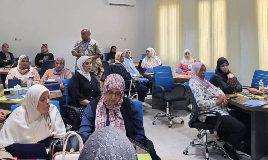 إدارة الخدمة الاجتماعية والصحة المدرسية تختتم فعاليات البرنامج التوعوي والتثقيفي حول مخاطر الألغام ومخلفات الحروب بمدينة بنغازي