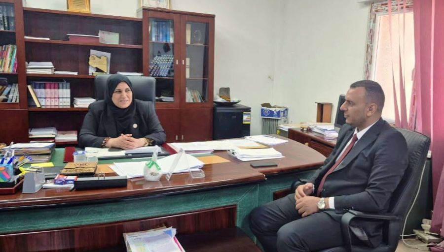 وزير التربية والتعليم يلتقي مدير إدارة الشؤون الإدارية والمالية ويطّلع على سير العمل والإجراءات الإدارية والمالية