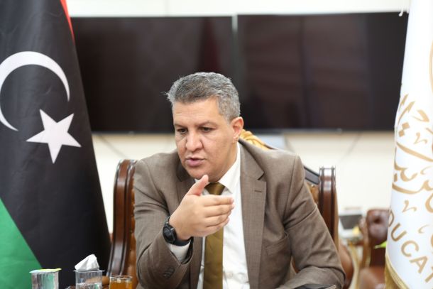 إدارة التَّعليم الأساسي تعقد اِجتماعها الثاني بِمديري مكاتب طرابلس الكُبرى - وزارة التربية والتعليم إدارة التَّعليم الأساسي تعقد اِجتماعها الثاني بِمديري مكاتب طرابلس الكُبرى