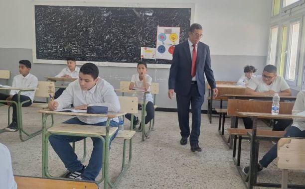 لجنة شؤون المعلمين تناقش المحضر الثامن برئاسة وكيل الوزارة لشؤون المراقبات