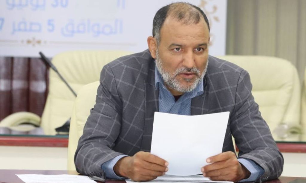 مدير المركز الوطني للامتحانات يعقد اجتماعًا بمديري الإدارات والمكاتب بالمركز