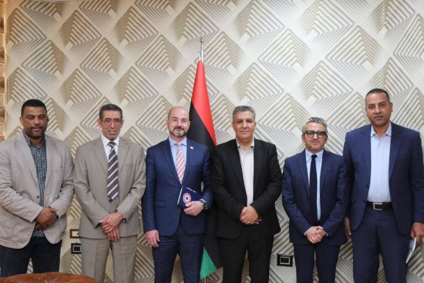 الوزير يترأس اجتماع لجنة الملاكات الوظيفية بالمؤسّسات التّعليمية