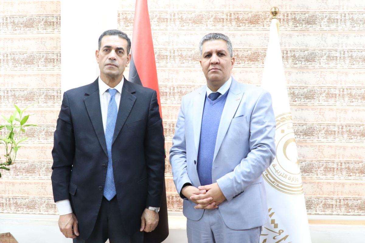 وَزير التُربية والتّعليم يُناقش مع رئيس المفوّضية الوطنية العليا للانتخابات اِستعدادات تنفيذ اِنتخابات المجالس البلدية خلال العام المُقبل - وزارة التربية والتعليم وَزير التُربية والتّعليم يُناقش مع رئيس المفوّضية الوطنية العليا للانتخابات اِستعدادات تنفيذ اِنتخابات المجالس البلدية خلال العام المُقبل