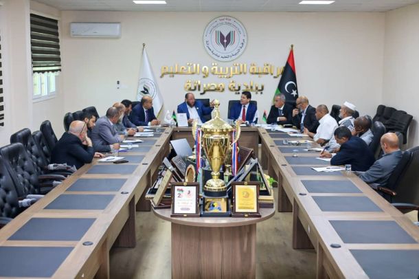 رئيس مصلحة التفتيش والتوجيه التربوي سير الامتحانات النهائية لسنوات النقل بعدد من مراقبات التربية والتعليم