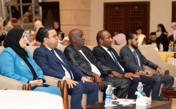 استمرار تنفيذ الورش التدريبية لتطوير مهارات معلمي اللغة الانجليزية