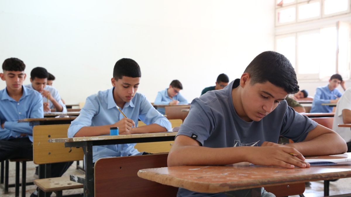 أكثر من 211 ألف تلميذ وتلميذة يختتمون امتحانات شهادة إتمام مرحلة التعليم الأساسي للعام الدراسي 2025 - 2026م