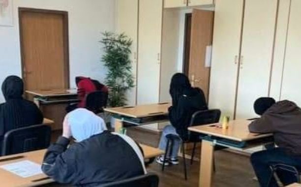 إدارة التعليم الثانوي بالوزارة تعقد الاجتماع الأول بمديري مكاتب شؤون التّعليم الثانوي بمراقبات التّربية والتّعليم - وزارة التربية والتعليم إدارة التعليم الثانوي بالوزارة تعقد الاجتماع الأول بمديري مكاتب شؤون التّعليم الثانوي بمراقبات التّربية والتّعليم