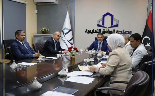 اختتام أعمال البرنامج التدريبي في المهارات الإدارية والقيادية لمديري المدارس